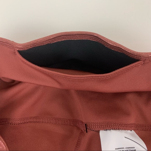 Nike Dry Performance Sportswear Leggings. S26 - Picture 6 of 9